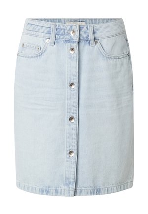 Falda vaquera azul claro con botones metálicos delanteros, trabillas para cinturón y dos bolsillos delanteros.