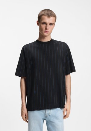 NORAYATI - Print T-shirt - black