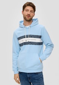 s.Oliver MIT LABEL - Kapuzenpullover - hellblau