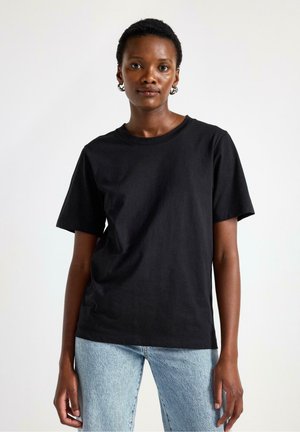 T-paita - black