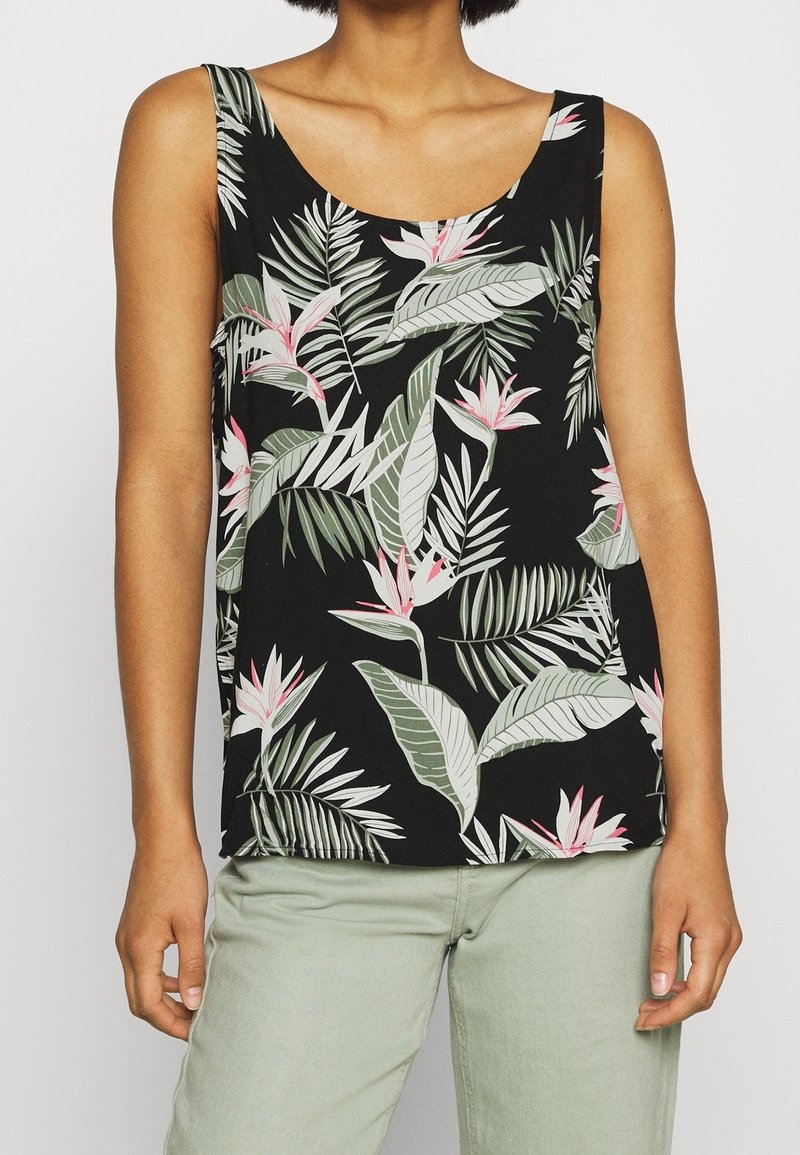 Top senza maniche nero che presenta vivaci foglie tropicali e fiori rosa; realizzato in tessuto leggero con una vestibilità comoda.