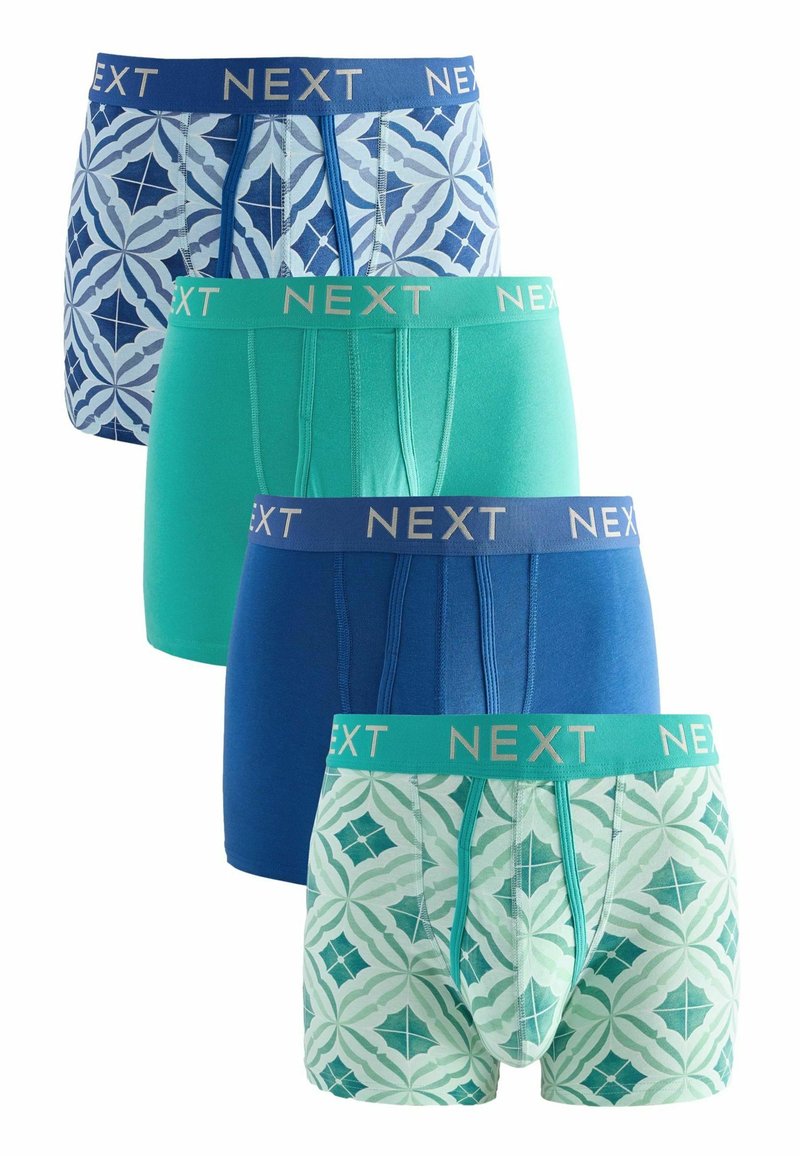 Quatre paires de boxers de la marque NEXT dans diverses couleurs : bleu, turquoise et verts à motifs. Comprend des ceintures élastiques avec logo.