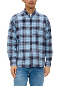 Camicia a quadri blu chiaro con accenti neri e verdi, colletto button-down, maniche lunghe e orlo dritto. Realizzata in tessuto intrecciato.
