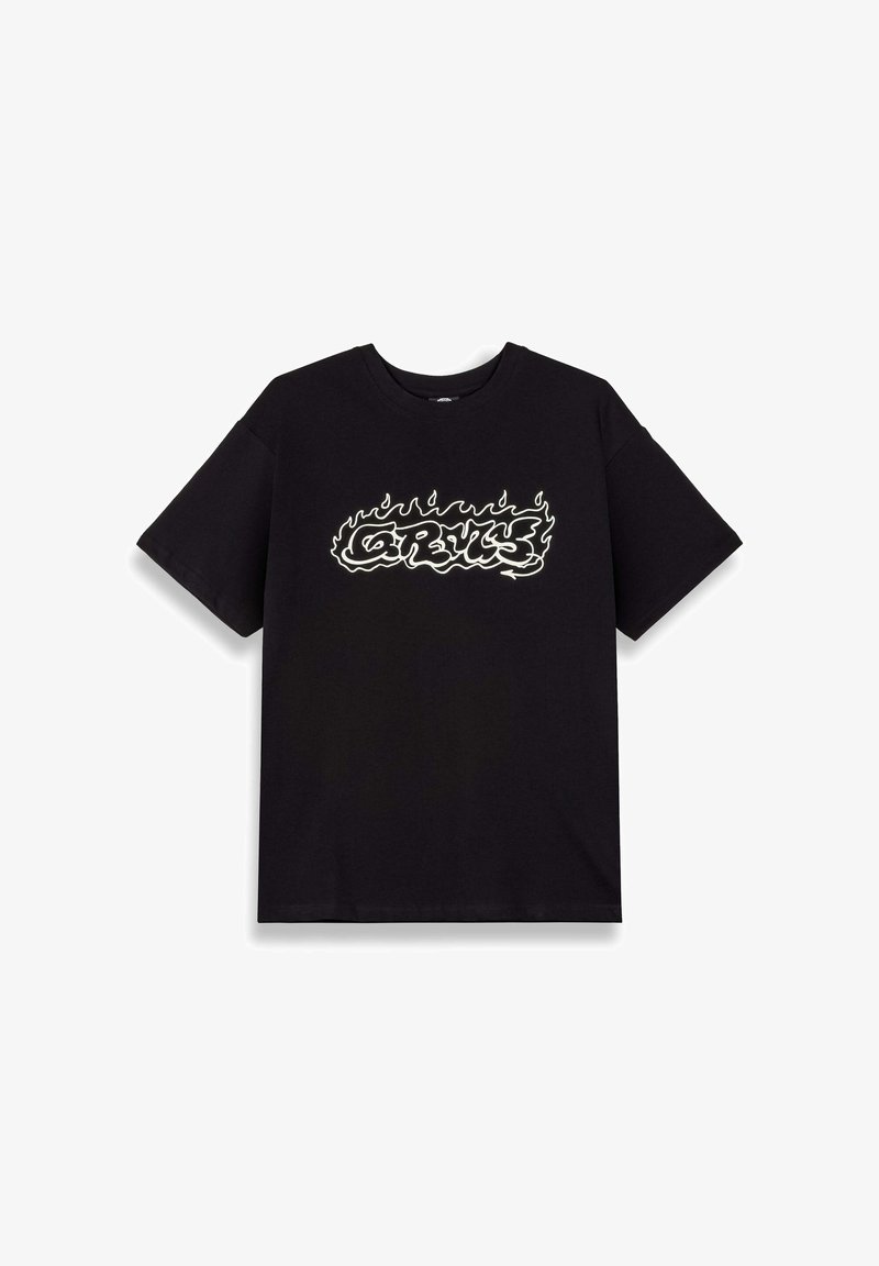 Camiseta de algodón negra con mangas cortas y cuello redondo, que presenta un diseño gráfico en la parte frontal con un patrón de llamas en color blanco.