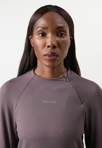 NNormal BEKLEIDUNG 
 - T-shirt à manches longues - dunkelviolett