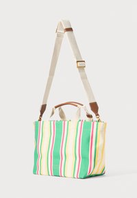 Gestreepte tote bag in groen, geel, roze en wit. Gemaakt van duurzaam stof, met leren accenten en dubbele handgrepen.