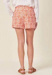 BONOBO Jeans MIT GÜRTEL - Shorts - orange