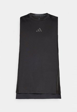 Maglietta atletica nera senza maniche con scollo rotondo, con un logo discreto e pannelli laterali testurizzati per la traspirabilità. Tessuto leggero.