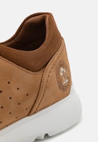 Panama Jack JULIUS - Trainers - camel