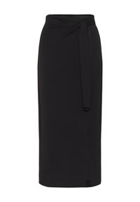 Melnā midi svārku ar mezglojamām jostas vietas, izgatavoti no gludas, elastīgas auduma. Izvēlēta sānu šķēlums ērtiem pārvietojumiem. Vienkāršs, pielāgots dizains.