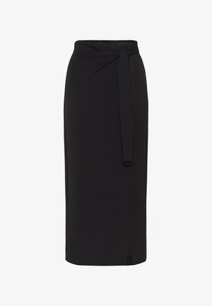 Juoda midi sijonas su mazgu juosmens dalyje, pagamintas iš lygaus, tampraus audinio. Šone yra įpjova, kad būtų patogiau judėti. Paprastas, pritaikytas dizainas.