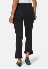 MADELEINE Vaqueros slim fit - black