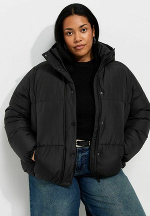 New Look, CURVES  CROPPED PUFFER JACKET - Winter jacket - black