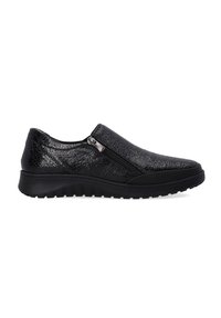 Černá nazouvací bota s texturovaným svrškem, bočním zipem a silnou gumovou podrážkou, vyznačující se hladkým povrchem a minimalistickým designem.