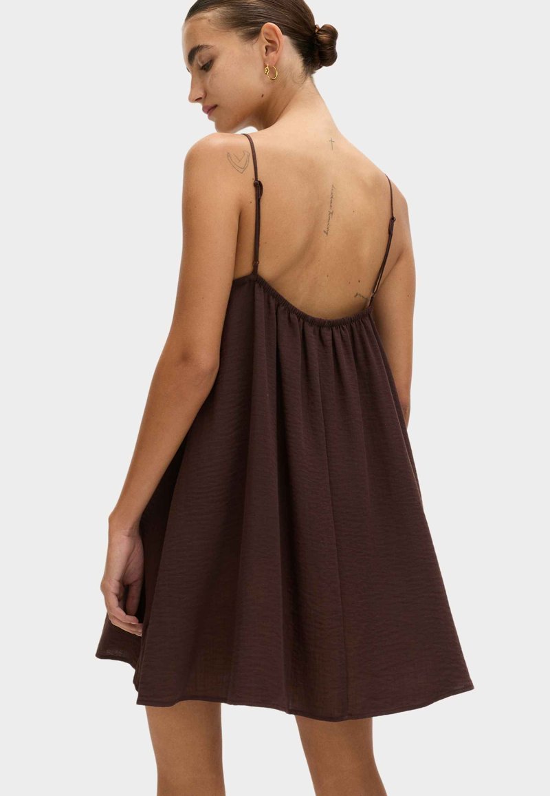 Robe Marks And Spencer Noire à Fleurs - Coupe A - Taille 8 - Manches Papillon