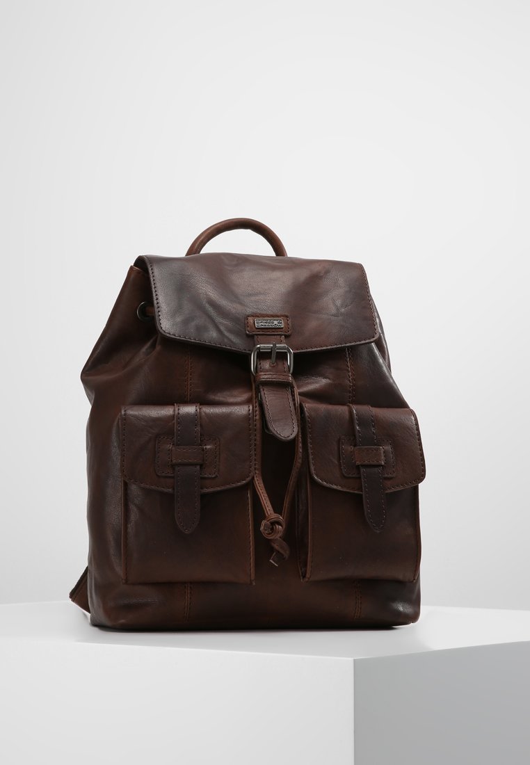 spikes and sparrow backpack