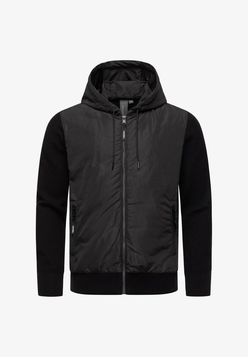 Chaqueta negra con capucha que presenta un frente acolchado, mangas y dobladillo de punto, con bolsillos laterales con cremallera y capucha ajustable.