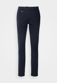 Pantalon slim bleu marine avec passants pour ceinture, fermeture à boutons devant, et un petit détail en métal près de la taille, présenté sur un fond blanc.