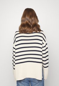GAP Strickpullover - white