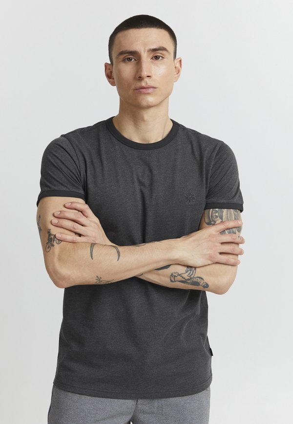 PRG√∂RAN - Basic T-shirt - forg ir m