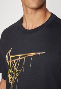 Nike Performance TEE - T-shirt con stampa - black