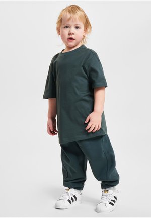Urban Classics TALL - Jednoduché tričko - bottlegreen