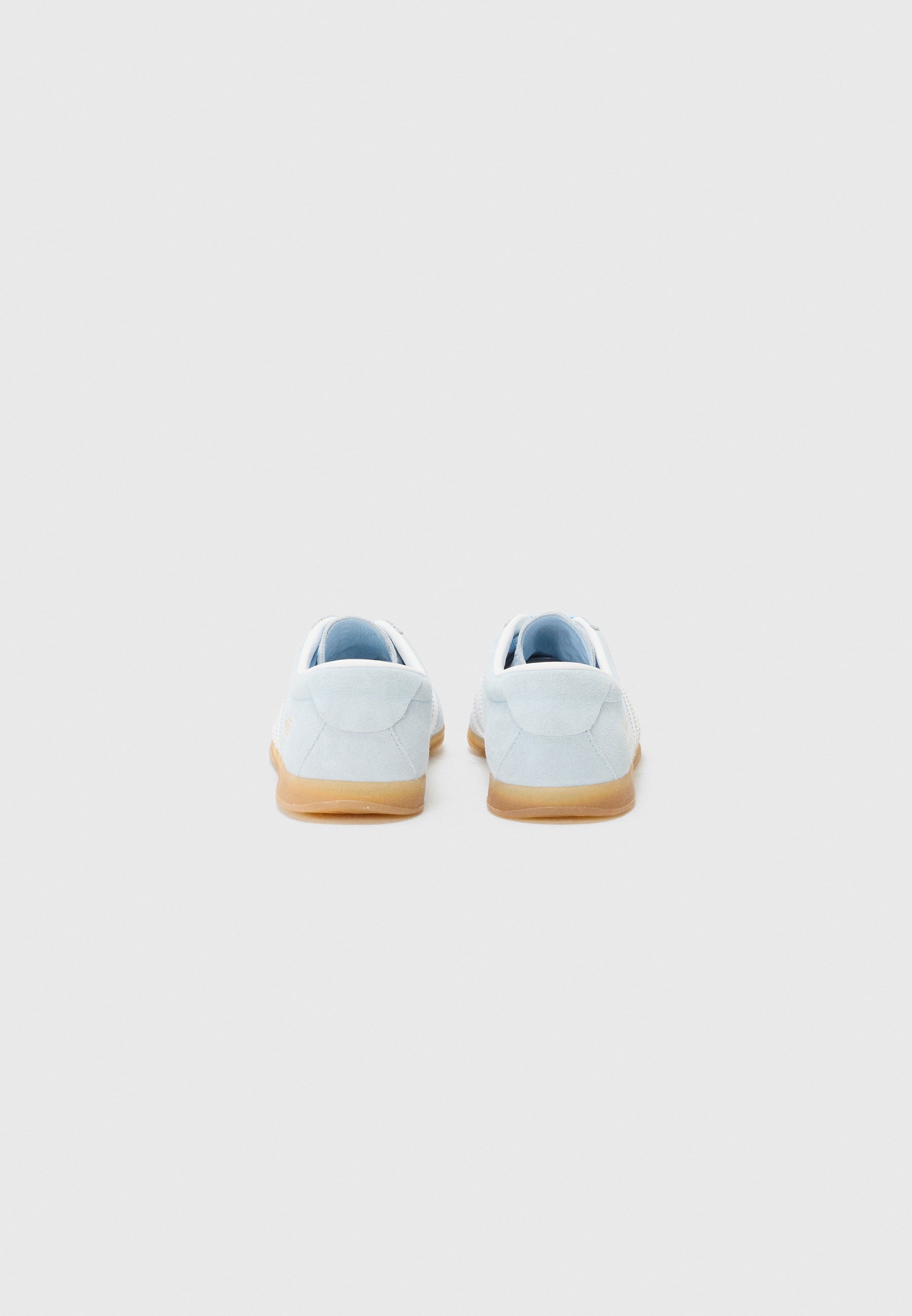 adidas Originals GAZELLE LO PRO W - Sneakers low - clear sky/white