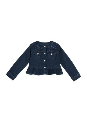 Veste en denim bleu foncé avec un ourlet volé, boutons en forme de cœur argentés et deux poches à l'avant. Présente des clous décoratifs sur les épaules.