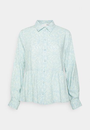 Camisa de botão azul claro com padrão floral, gola pontiaguda, mangas longas e costura na cintura franzida para um ajuste descontraído.