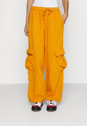 BDG Urban Outfitters BDG LUCA - Pantalon cargo - orange