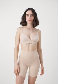Spanx - EVERYDAY SEAMLESS SHAPING - Pants - soft nude Thumbnail Image 1