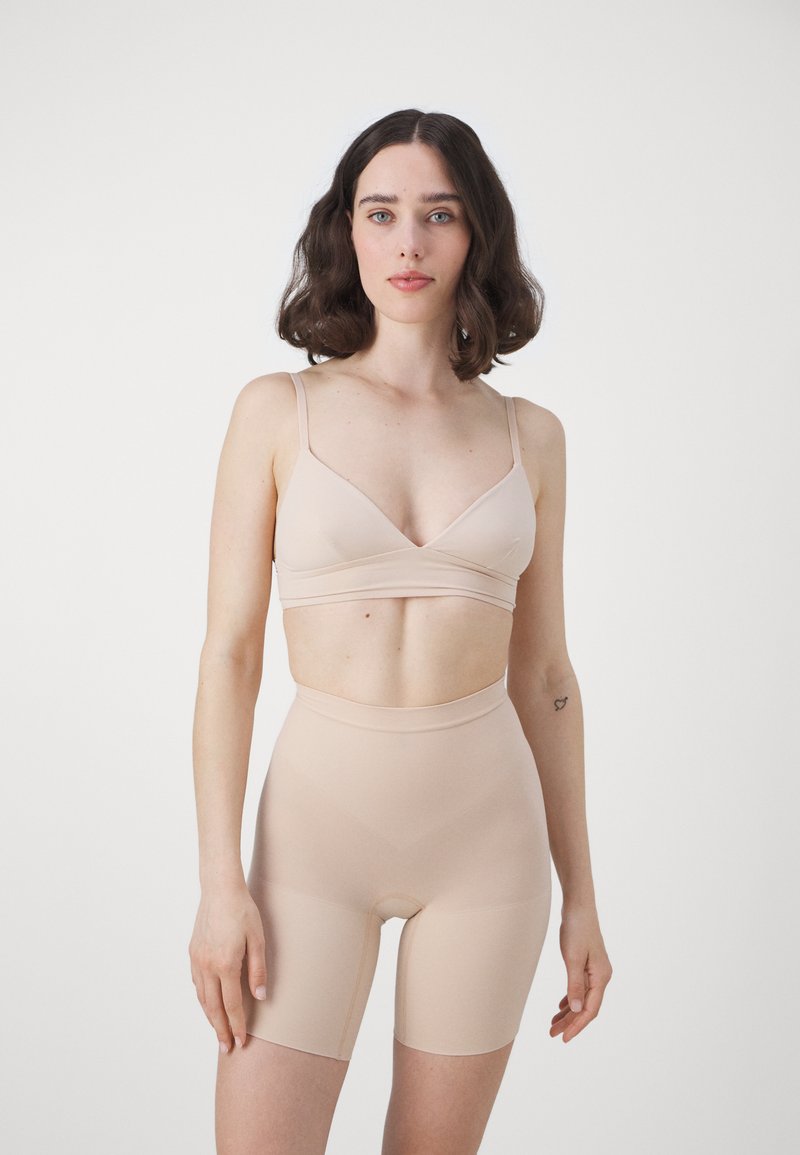 Spanx - EVERYDAY SEAMLESS SHAPING - Pants - soft nude, Enlarge