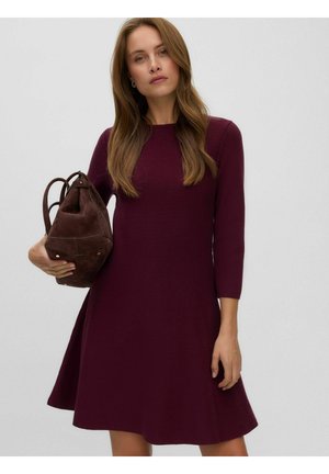 Vero Moda, KNITTED DRESS AWANKA SHORT DRESS - Robe pull - winetasting