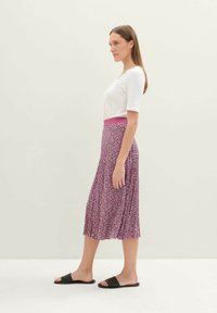 TOM TAILOR MIDI - Jupe trapèze -  berry