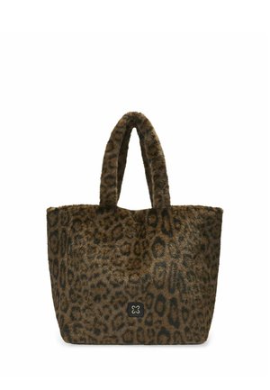 Braun-schwarze Leopardenmuster Kunstfell-Tragetasche mit zwei Griffen und einem kleinen quadratischen Logo-Aufnäher vorne in der Mitte.