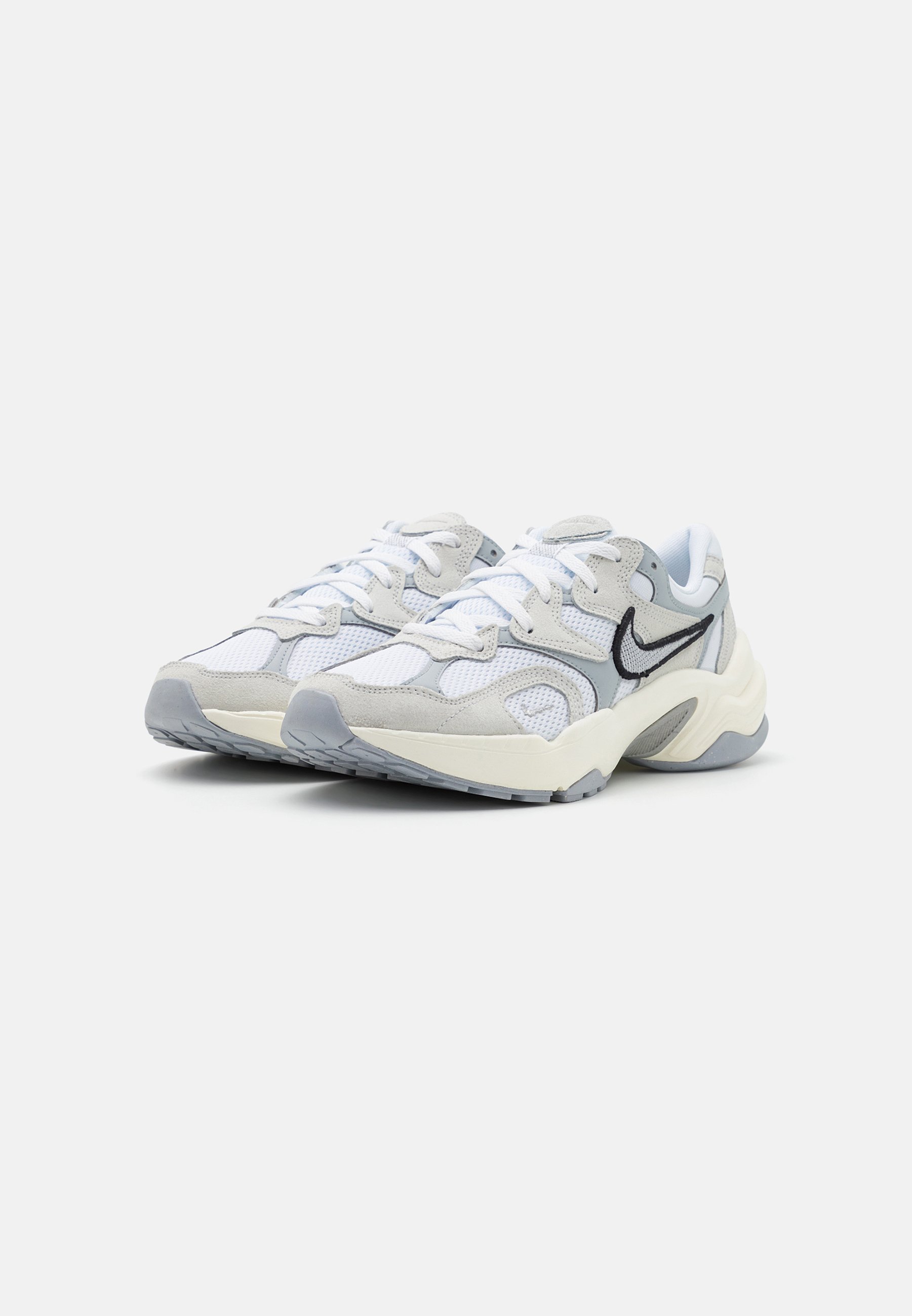 Nike Sportswear AL8 - Trainers - white/metallic silver/black