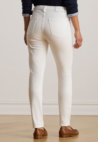 Lauren Ralph Lauren HIGH RISE SKINNY ANKLE JEAN - Aptempti džinsai - white