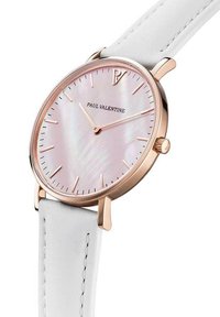 Rosa Perlmutt-Zifferblatt, Gehäuse aus Roségold und weißes Lederarmband. Schlichte Stundenmarkierungen, Logo in der Nähe der 12-Uhr-Position. Elegantes Design.