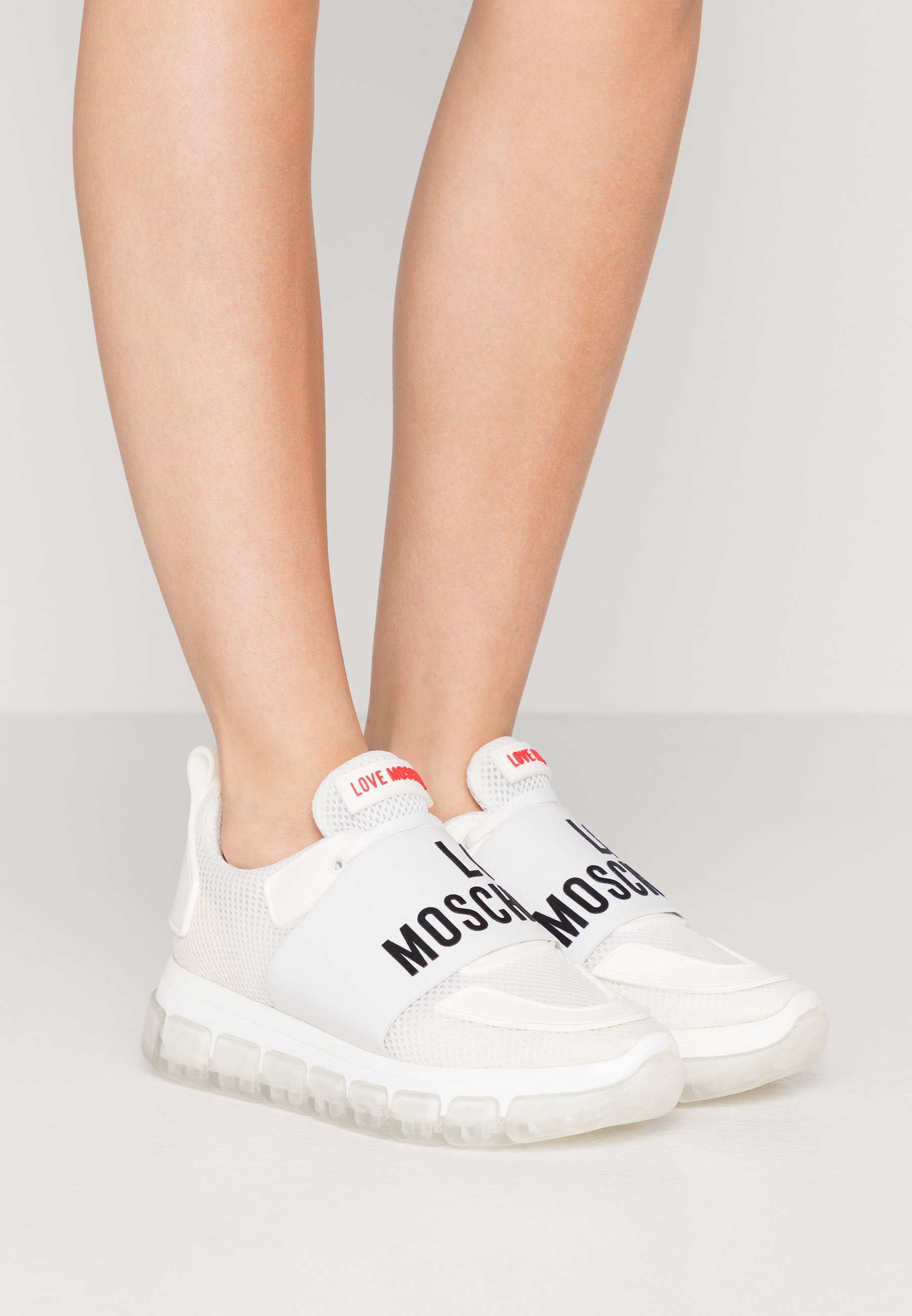 Love Moschino Joggesko bianco Zalando.no Love Moschino Joggesko powder Zalando.no