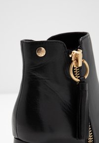 s.Oliver BLACK LABEL Ankle boot