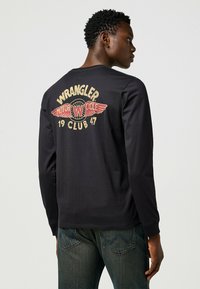 Wrangler LONG SLEEVE LS_AMERICANA - REGULAR FIT - Maglione - black