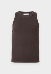 Brun ribbad linne med rund hals och utan ärmar. Tyget är stretchigt med en jämn textur. Enkel, minimalistisk stil.