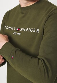 Tommy Hilfiger Felpa - olive