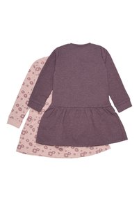 To lange ermelige kjoler: en ensfarget mørk lilla med en utslått hem, og en lys rosa med blomstertrykk. Myk stoff, casual design.