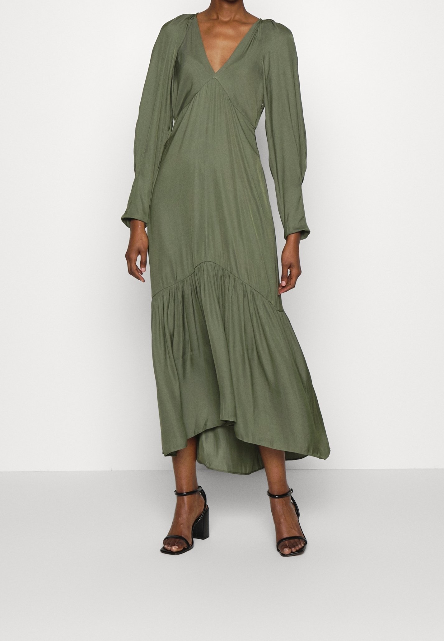 Banana Republic Maxi dress - green - (Pre-owned) - Zalando Banana Republic Maxi dress - green - (Pre-owned) - Zalando