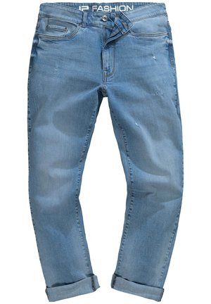 Jeans in denim blu chiaro con una vestibilità comoda, dotati di chiusura a bottone, cinque tasche e orli arrotolati per una lunghezza regolabile.