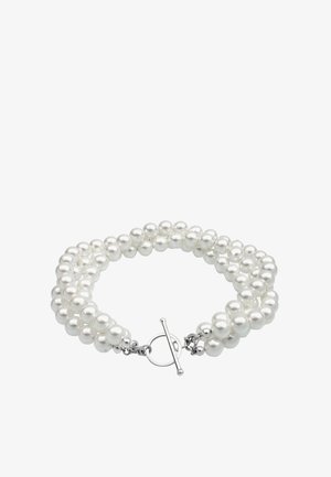 Weißes Perlenarmband mit mehreren Strängen, silberner Toggle-Verschluss, glatte Textur und einheitlich kugelförmige Perlen.