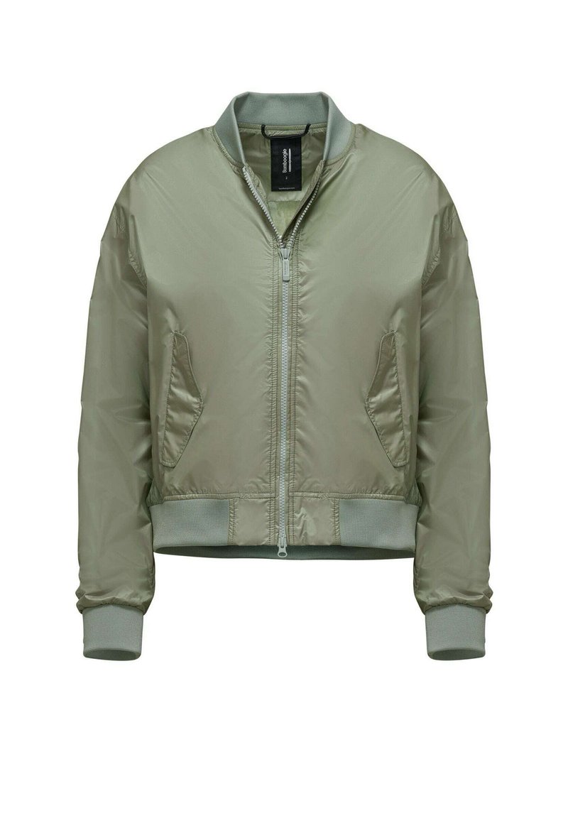 Giacca bomber verde chiaro realizzata in un materiale liscio e lucido. Presenta polsini e orlo a costine, due tasche laterali e una cerniera frontale.