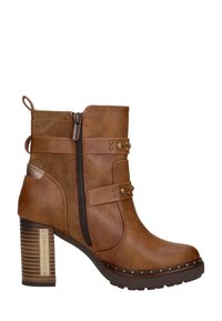 Mustang Plateaustiefelette - cognac