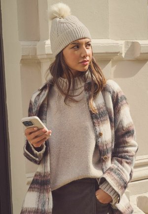 POM - REGULAR FIT - Bonnet - oatmeal with silver sparkle